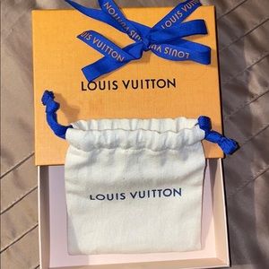 With. Louis Vuitton-Bracelet BOX, Bag & Ribbon
